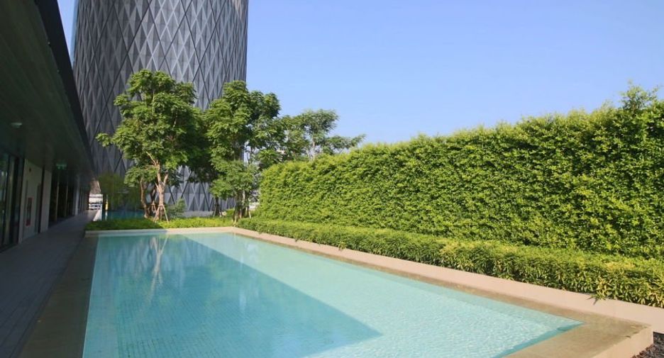 For sale 2 bed condo in Khlong San, Bangkok