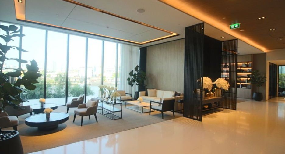 For sale 2 bed condo in Khlong San, Bangkok