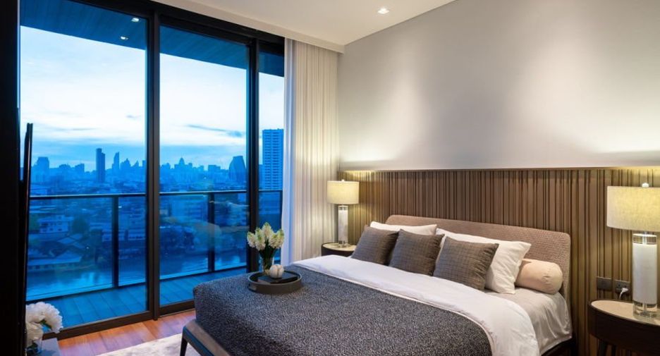 For sale 2 bed condo in Khlong San, Bangkok