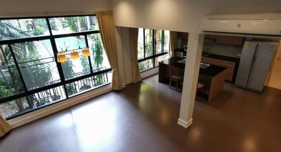 Casa en alquiler de 4 habitaciones en Khlong Toei, Bangkok