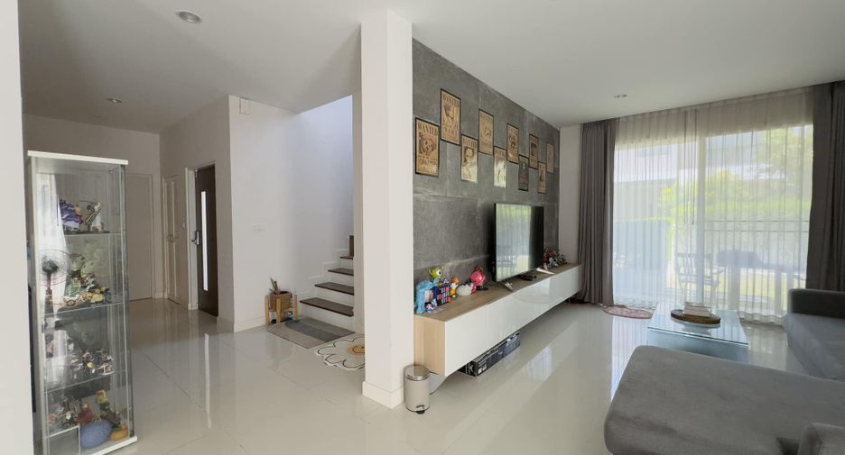For sale and for rent 4 bed house in Bang Khen, Bangkok