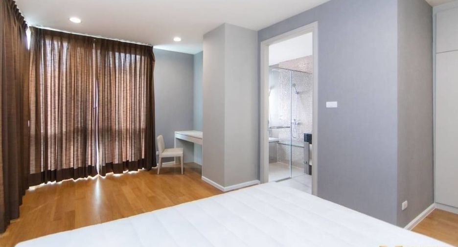 For rent and for sale 2 bedrooms condo in Watthana, Bangkok