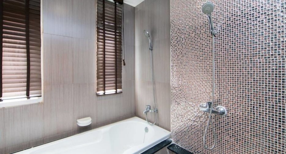 For rent and for sale 2 bedrooms condo in Watthana, Bangkok