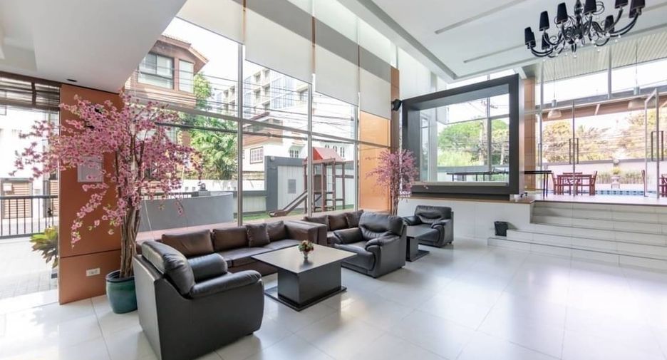 For rent and for sale 2 bedrooms condo in Watthana, Bangkok
