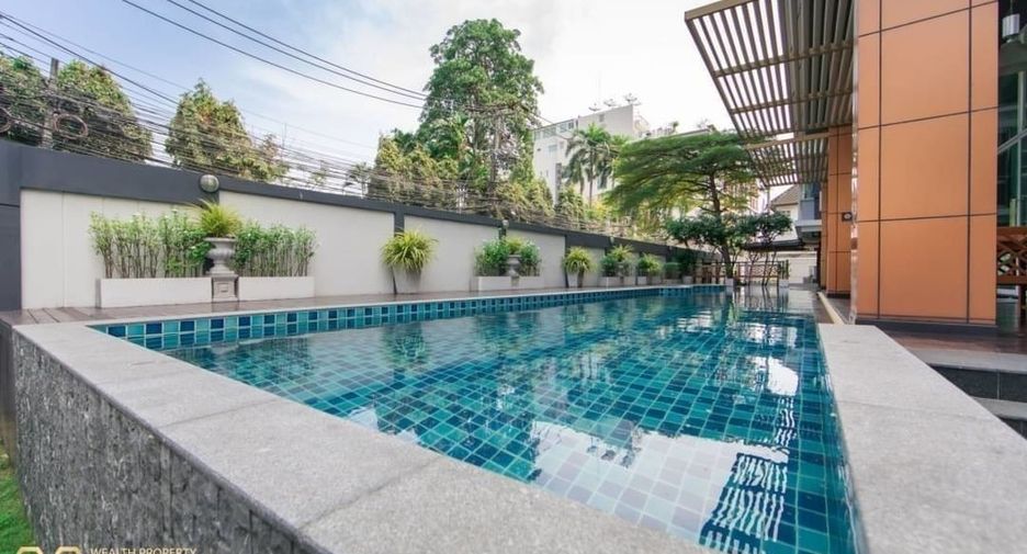 For rent and for sale 2 bedrooms condo in Watthana, Bangkok