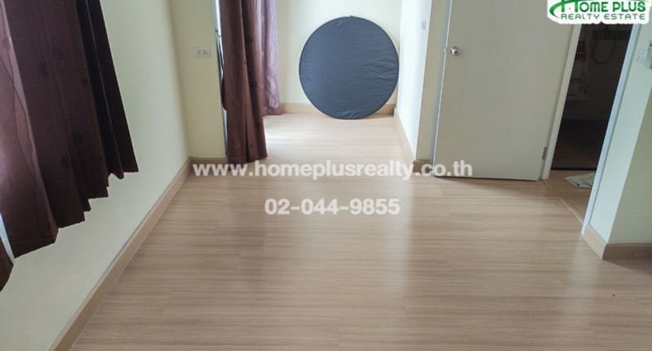 For sale 3 bedrooms townhouse in Saphan Sung, Bangkok