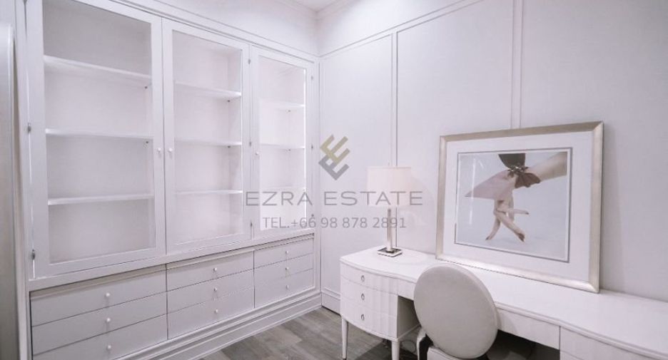 For rent 3 bedrooms condo in Pathum Wan, Bangkok