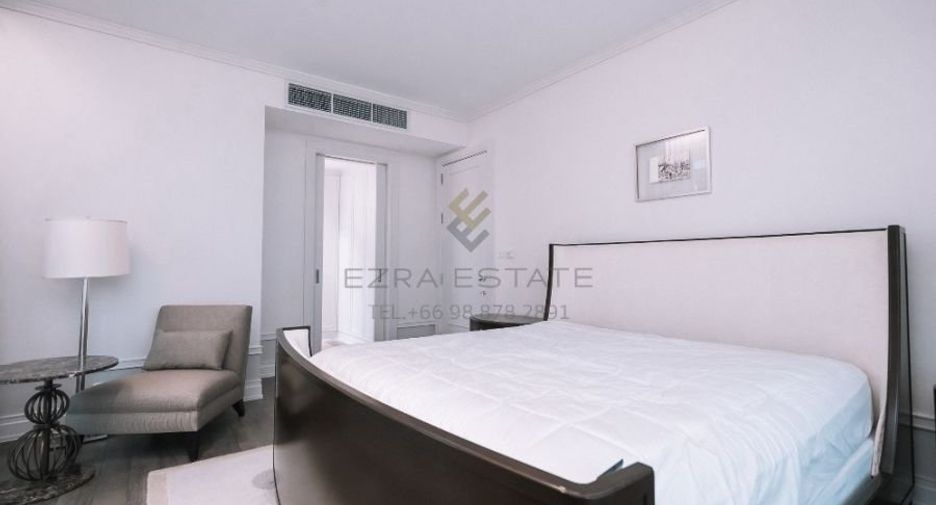 For rent 3 bedrooms condo in Pathum Wan, Bangkok