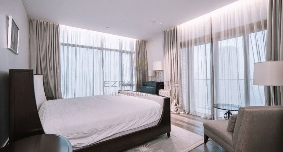 For rent 3 bedrooms condo in Pathum Wan, Bangkok