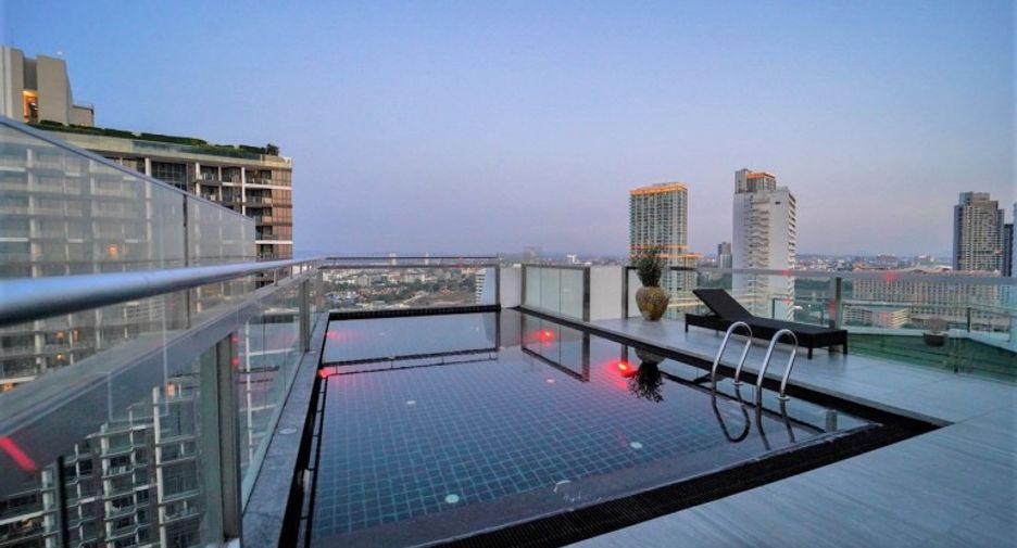 À vendre 3 chambres condo à North Pattaya, Pattaya