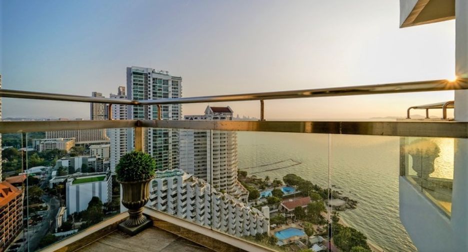 À vendre 3 chambres condo à North Pattaya, Pattaya