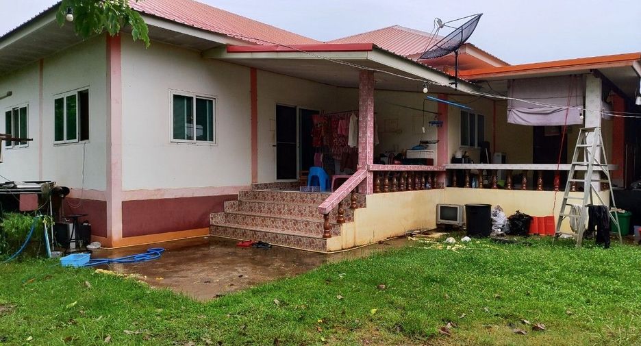 For sale 4 Beds house in Phon Phisai, Nong Khai