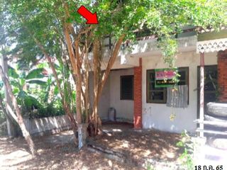 Casa adosada en venta de 2 habitaciones en Tha Yang, Phetchaburi