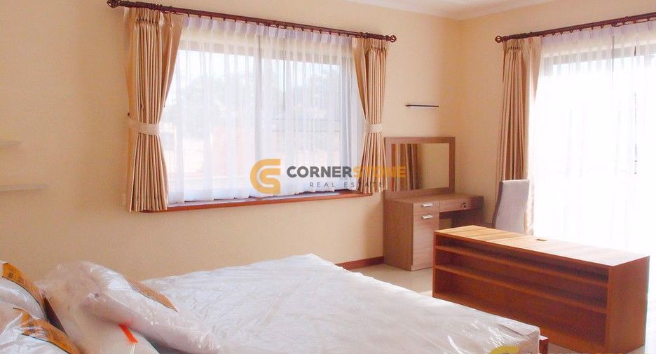 For rent and for sale 4 bedrooms house in East Pattaya, Pattaya