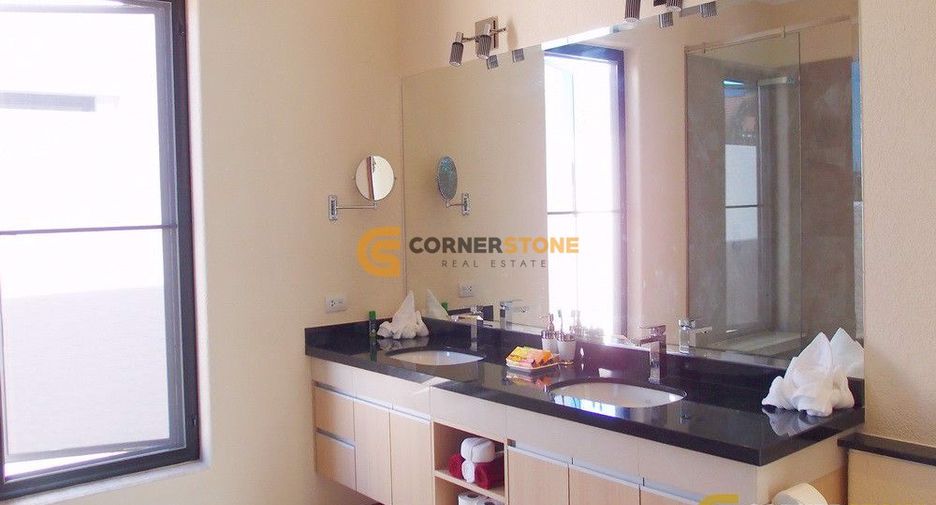 For rent and for sale 4 bedrooms house in East Pattaya, Pattaya