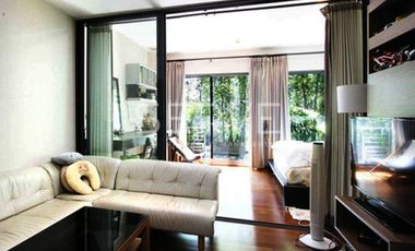 For sale 1 bed condo in Khlong Toei, Bangkok