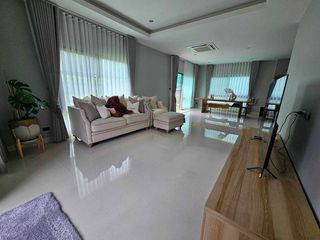 For rent 4 bed house in Mueang Pathum Thani, Pathum Thani