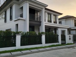 For rent 4 bed house in Mueang Pathum Thani, Pathum Thani