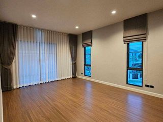 For rent 4 bed house in Mueang Pathum Thani, Pathum Thani