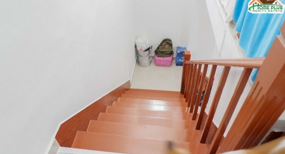 Casa adosada en venta de 3 habitaciones en Khlong Luang, Pathum Thani