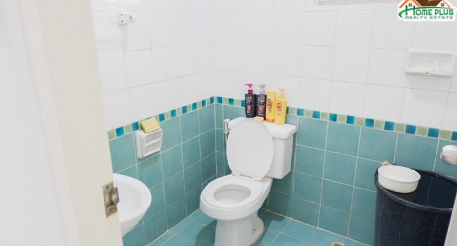 Casa adosada en venta de 3 habitaciones en Khlong Luang, Pathum Thani