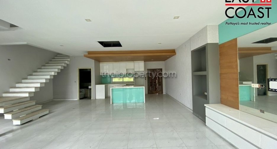 For sale 27 bed house in North Pattaya, Pattaya