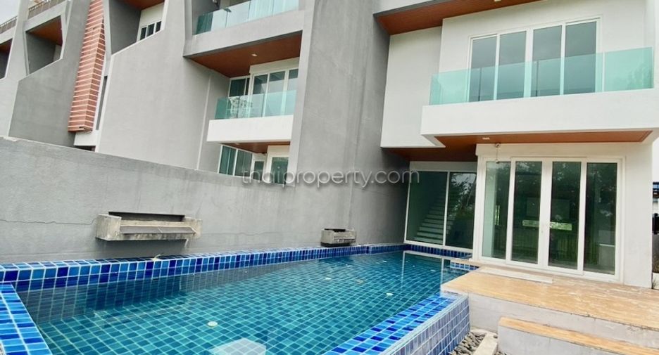 For sale 27 bed house in North Pattaya, Pattaya