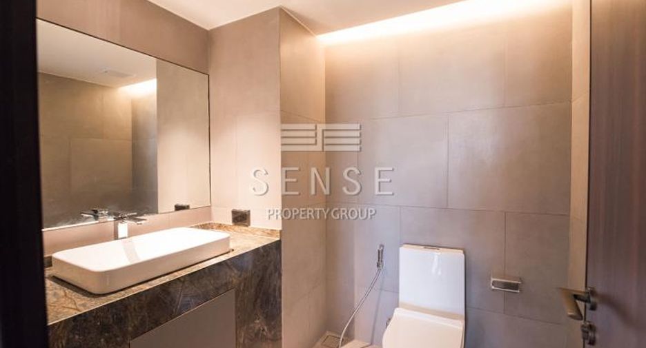 Condo en alquiler de 2 habitaciones en Khlong Toei, Bangkok