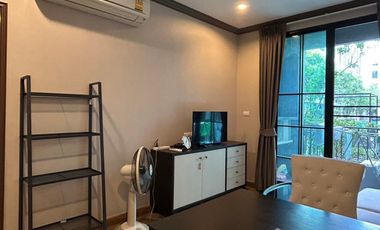 For rent 2 bed condo in Pathum Wan, Bangkok