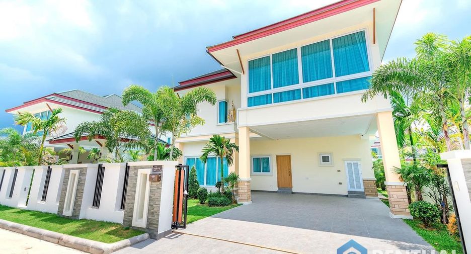 Haus zum Kauf mit 5 Zimmer in Bang Lamung, Chonburi