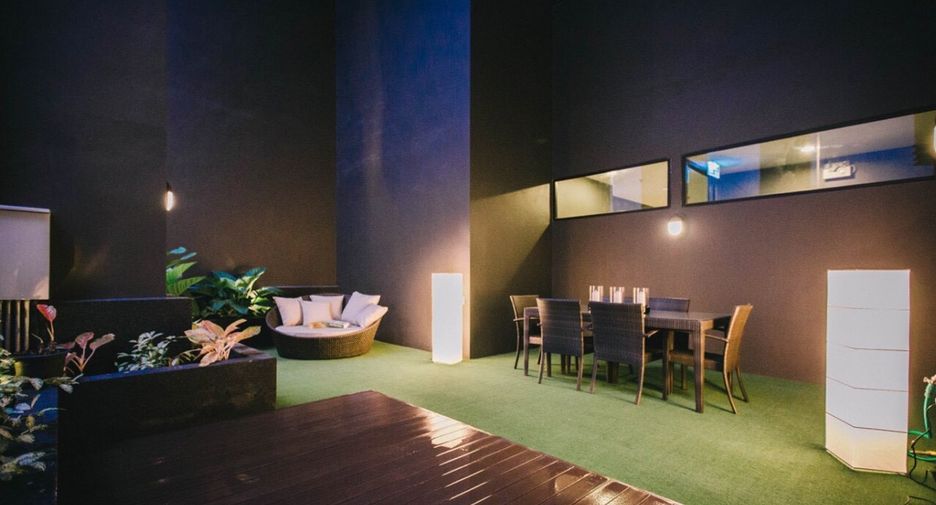 Wohnung zur Miete und zum Kauf mit 3 Zimmer in Watthana, Bangkok
