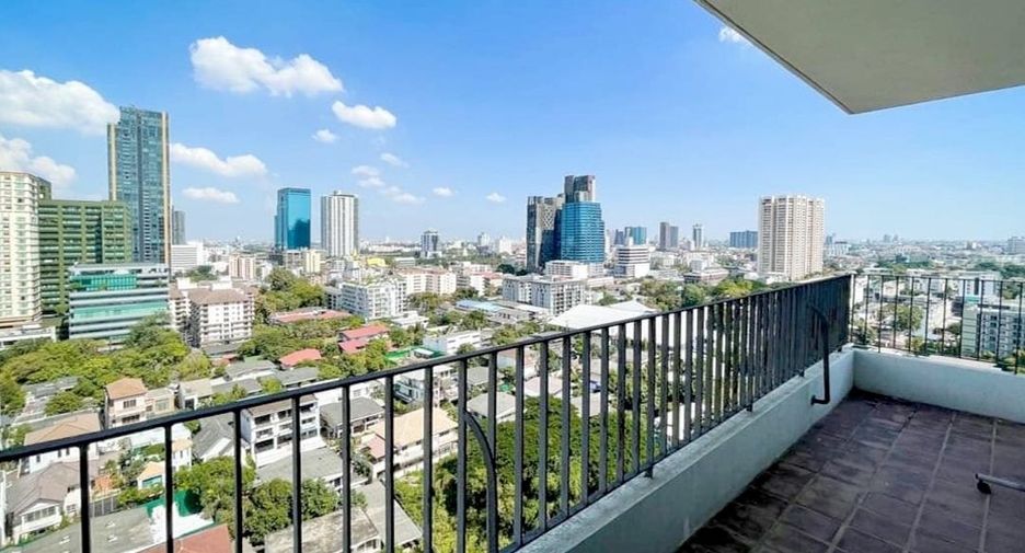 For sale 1 bed condo in Watthana, Bangkok