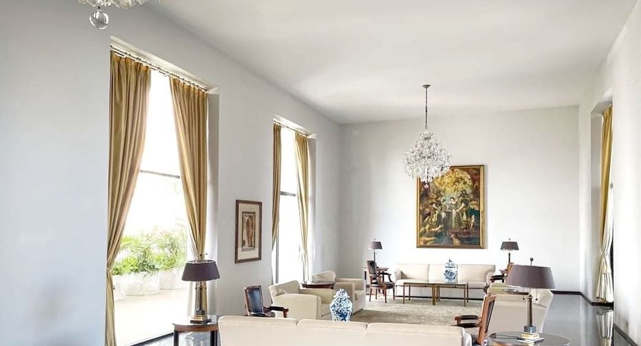 For sale 1 bed condo in Watthana, Bangkok