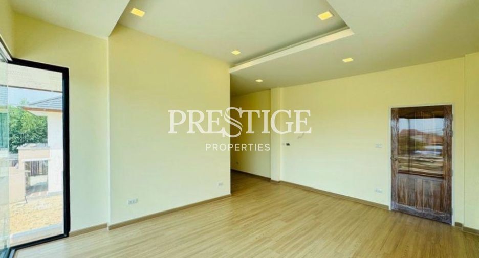 For sale 3 bedrooms house in Bang Lamung, Chonburi