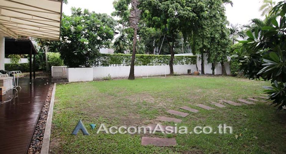 For rent and for sale 7 bed house in Khlong Toei, Bangkok