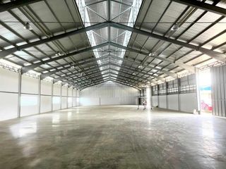 For rent warehouse in Mueang Samut Prakan, Samut Prakan