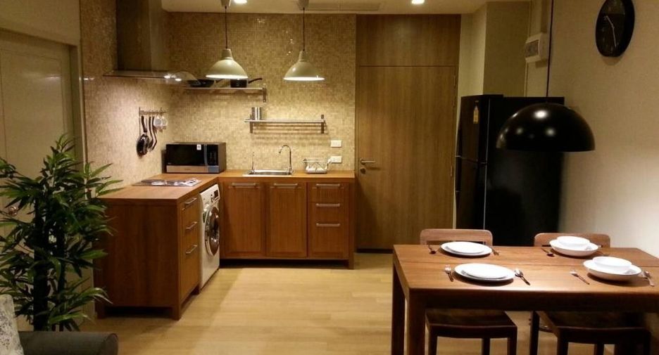 For sale 1 bed condo in Khlong Toei, Bangkok