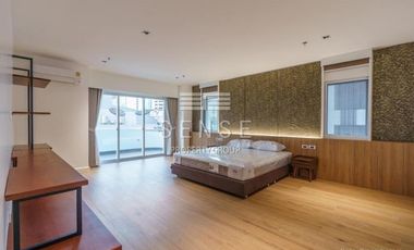 For rent 3 bedrooms condo in Watthana, Bangkok