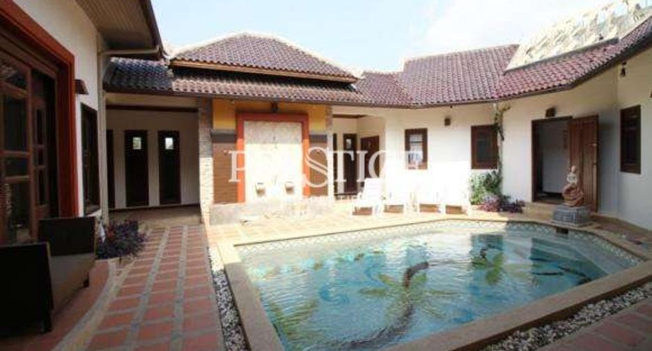 Haus zum Kauf mit 4 Zimmer in Bang Lamung, Chonburi