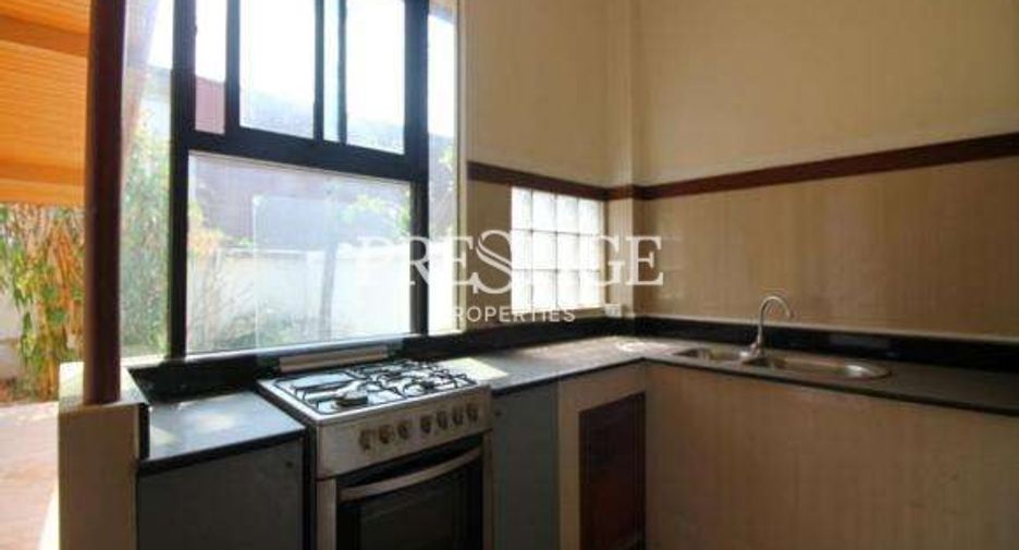 Haus zum Kauf mit 4 Zimmer in Bang Lamung, Chonburi