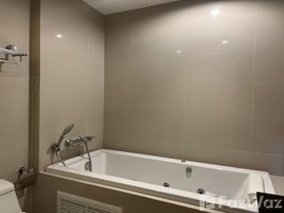 For sale 5 Beds condo in Huai Khwang, Bangkok