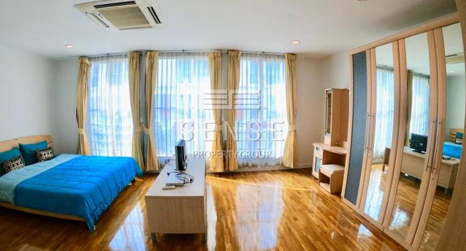 For rent 4 bedrooms townhouse in Ratchathewi, Bangkok