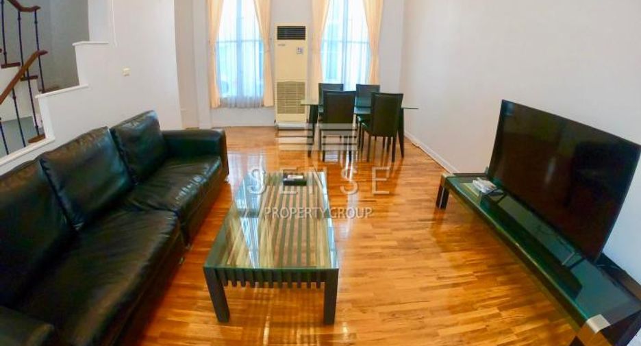 For rent 4 bedrooms townhouse in Ratchathewi, Bangkok