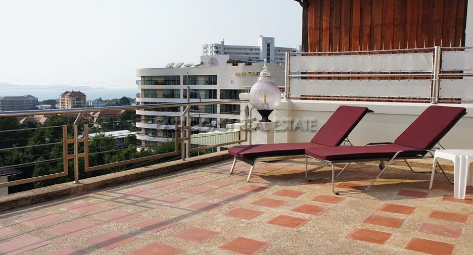 Gewerbefläche zum Kauf mit 8 Zimmer in Bang Lamung, Chonburi