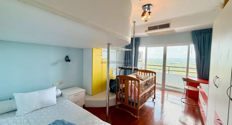 Продажа 3 спальни кондо в Na Jomtien, Паттайя