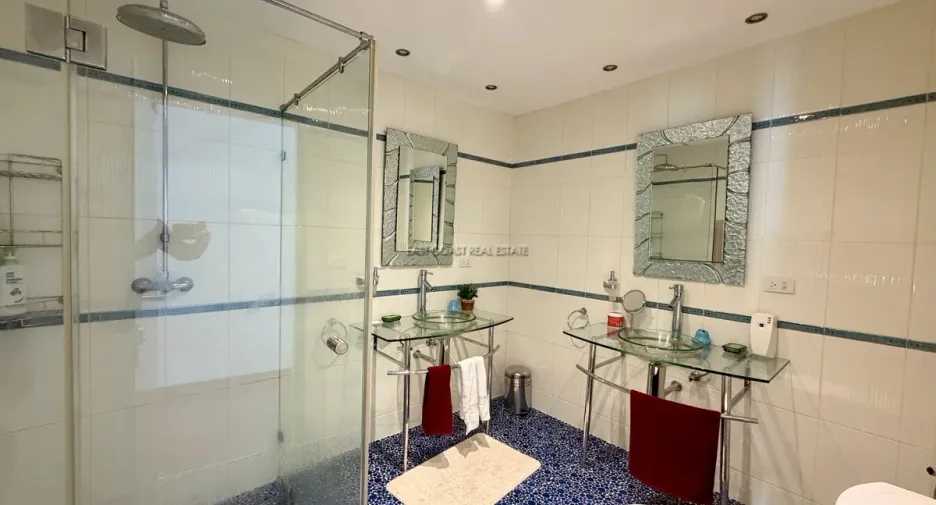 Продажа 3 спальни кондо в Na Jomtien, Паттайя