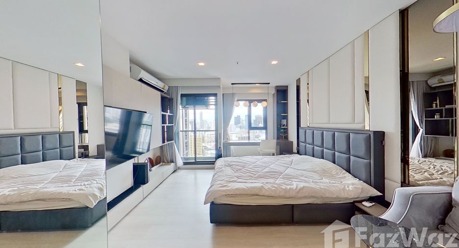 For sale studio condo in Pathum Wan, Bangkok