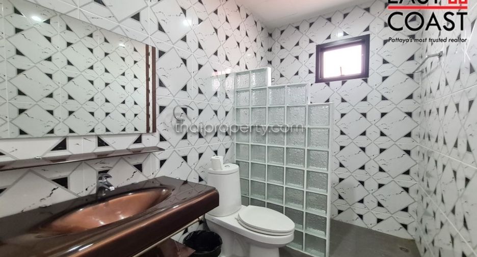 For sale 6 ベッドルーム house in Bang Lamung, Chonburi