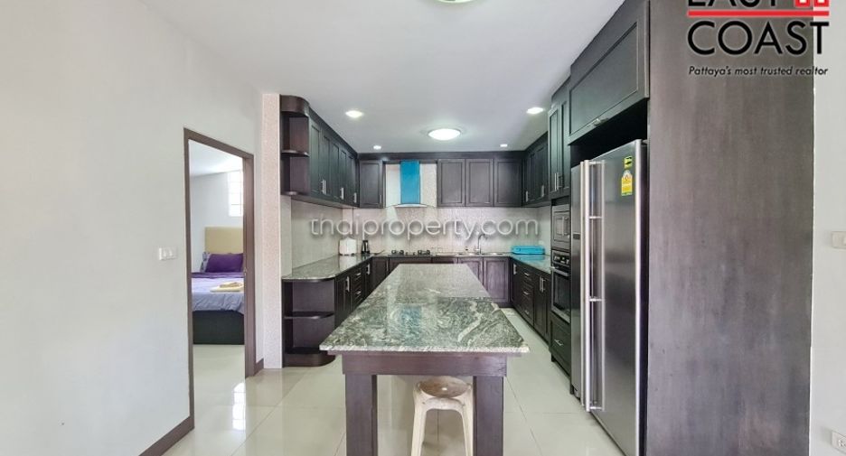 For sale 6 ベッドルーム house in Bang Lamung, Chonburi
