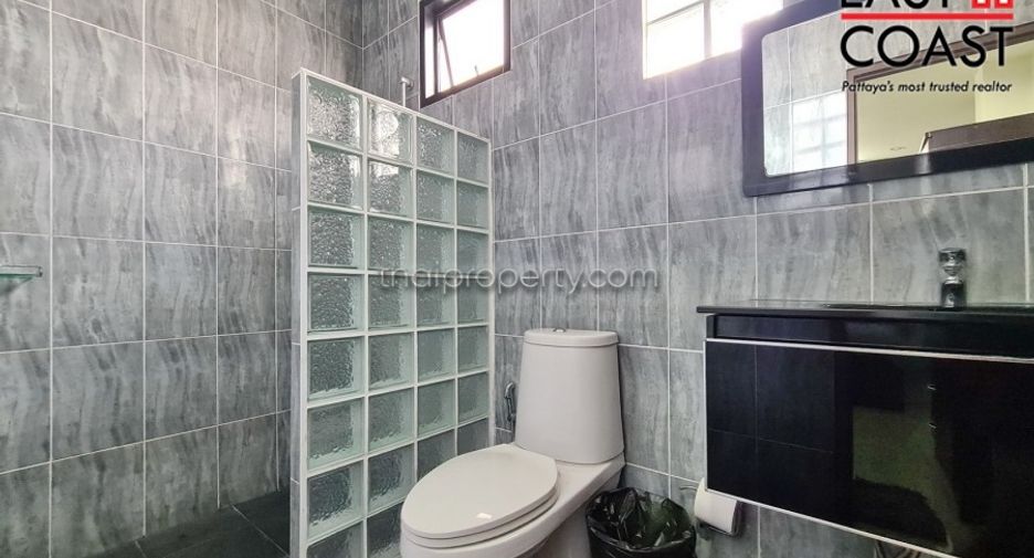 For sale 6 ベッドルーム house in Bang Lamung, Chonburi